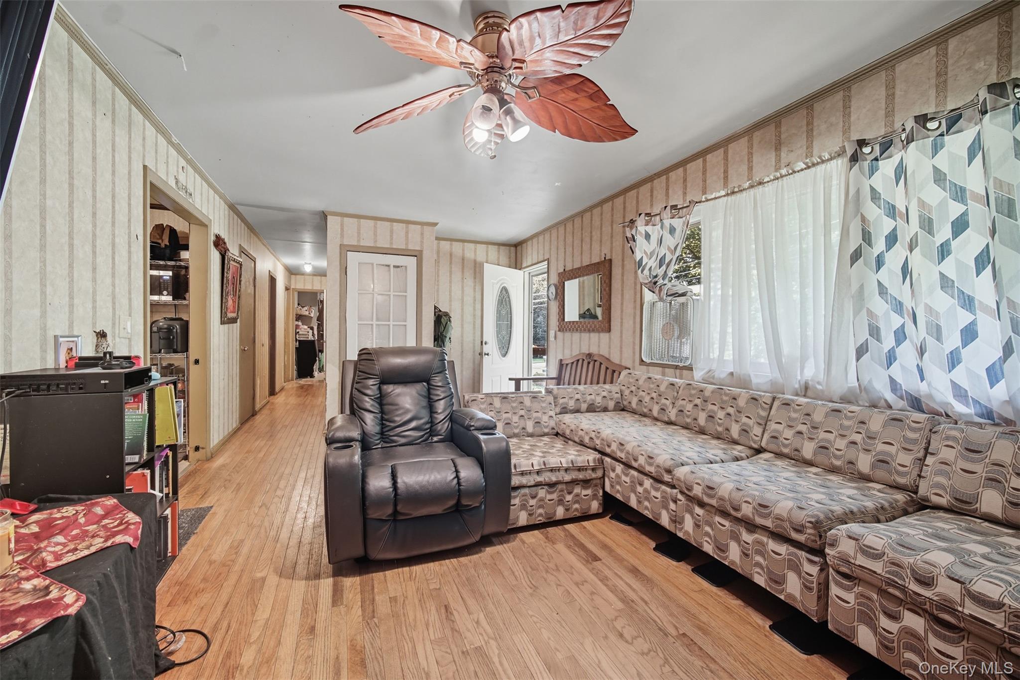 #3 photo, 30 Fords Lane, サフォーク郡 Southampton , NY 11968