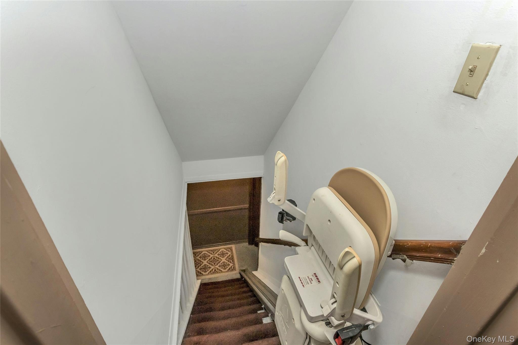 #13 photo, 17 Maglie Drive, ナッソー郡 Hicksville , NY 11801