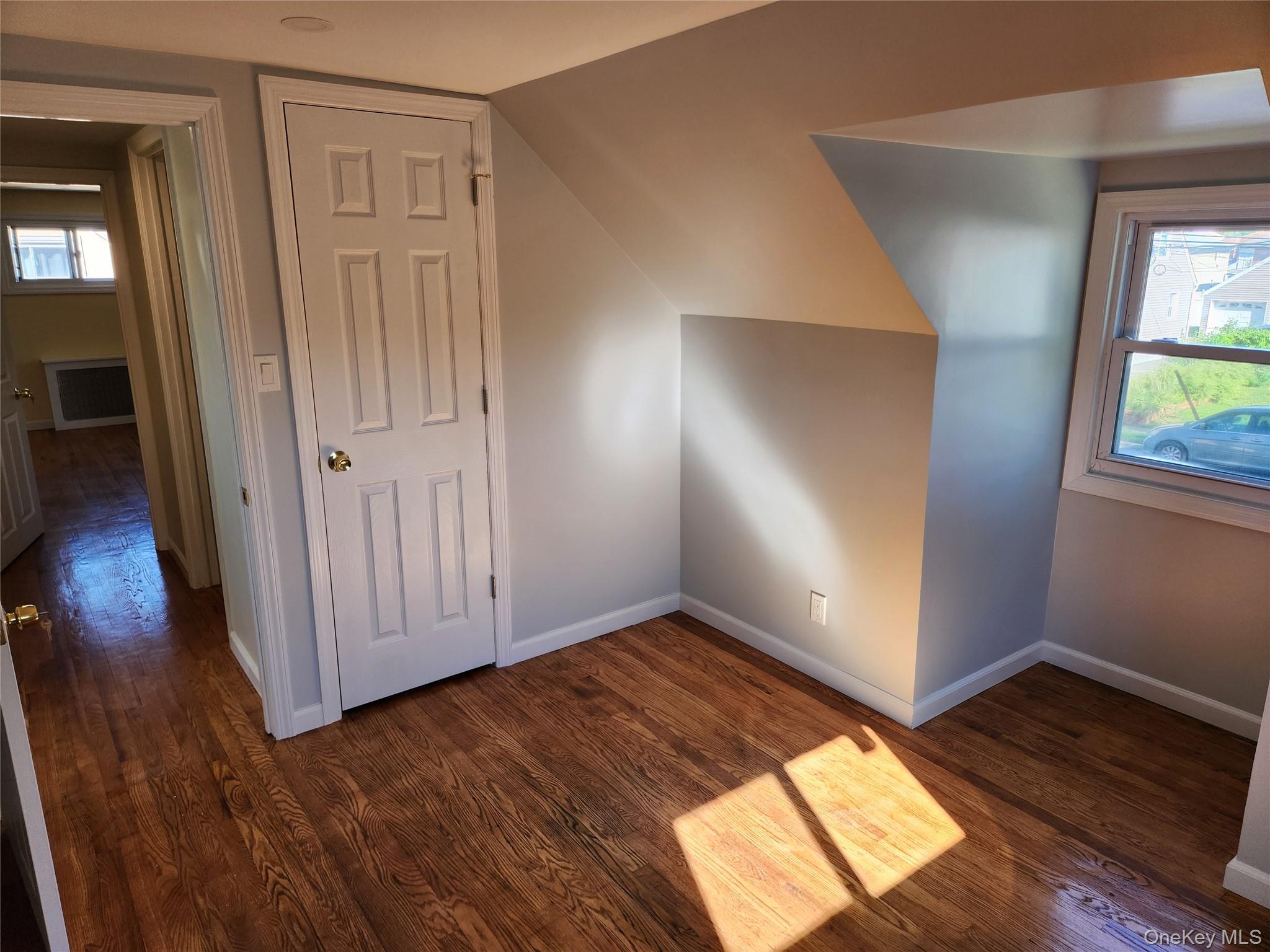 #14 photo, 419 Coolidge Avenue, Rockville Centre , NY 11570