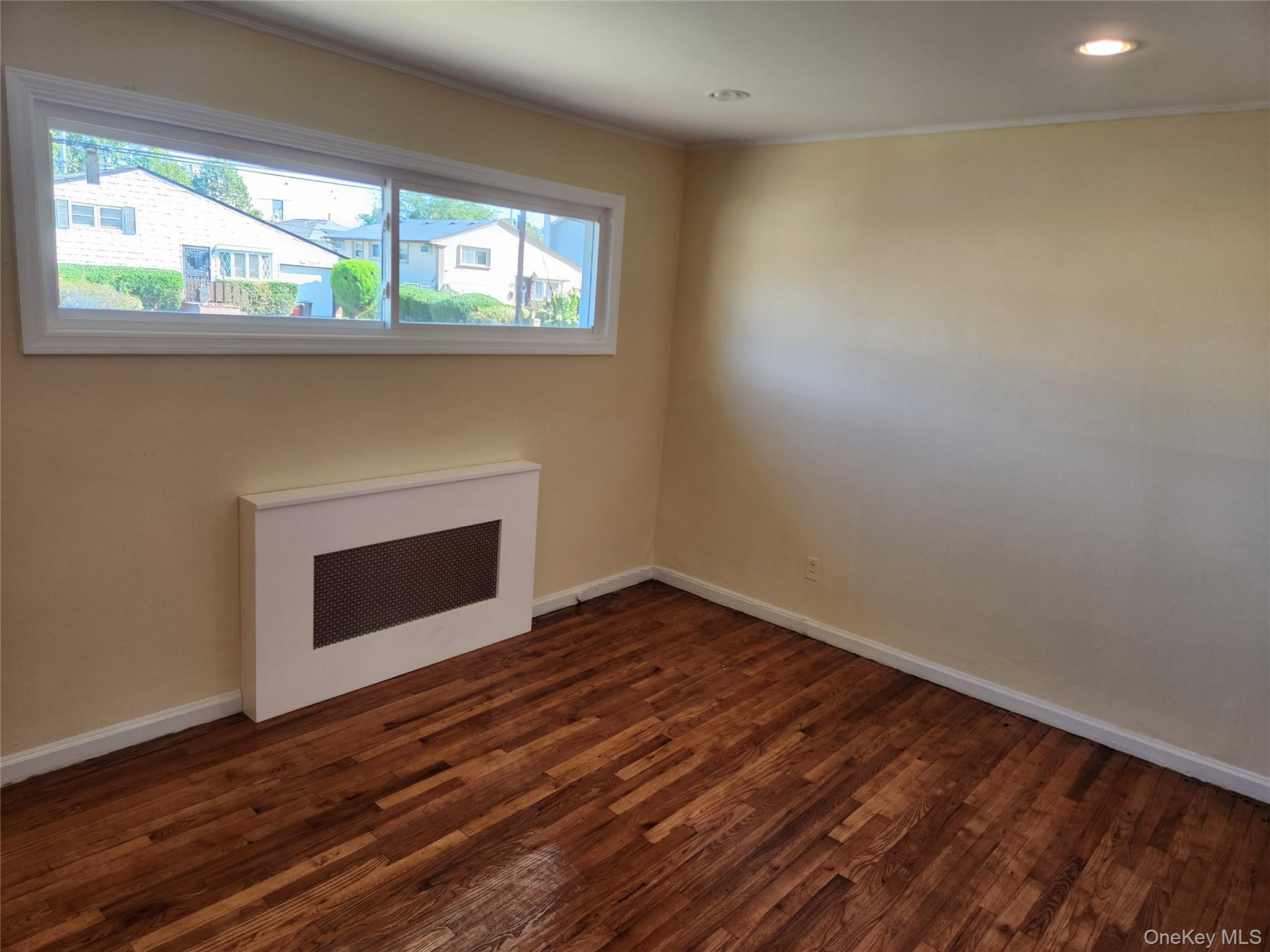 #20 photo, 419 Coolidge Avenue, Rockville Centre , NY 11570