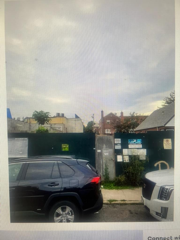 #1 photo, 75-82 177 Street 177th Street, Fresh Meadows , NY 11366