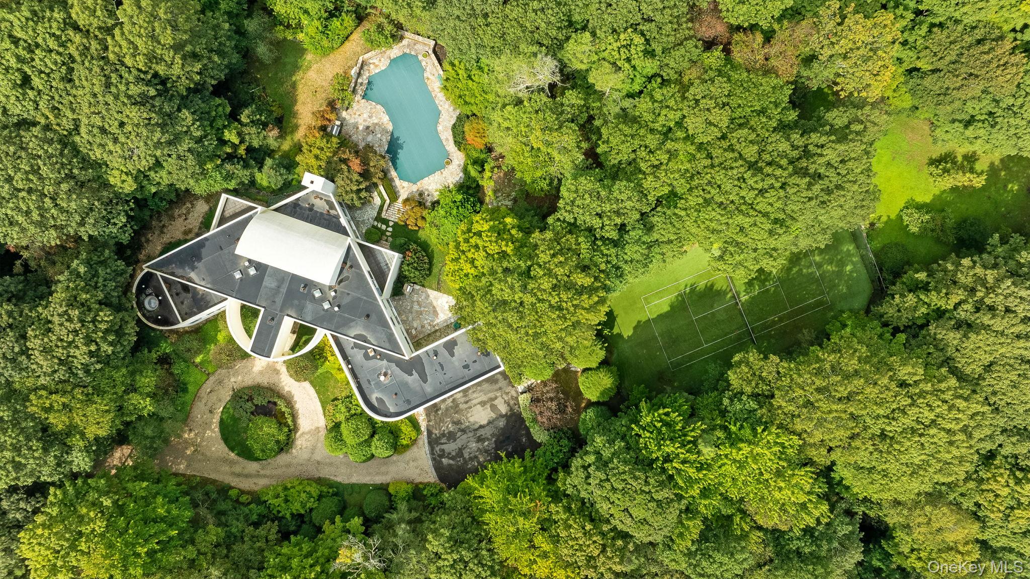 #2 photo, 20 Bessel Lane, Chappaqua , NY 10514