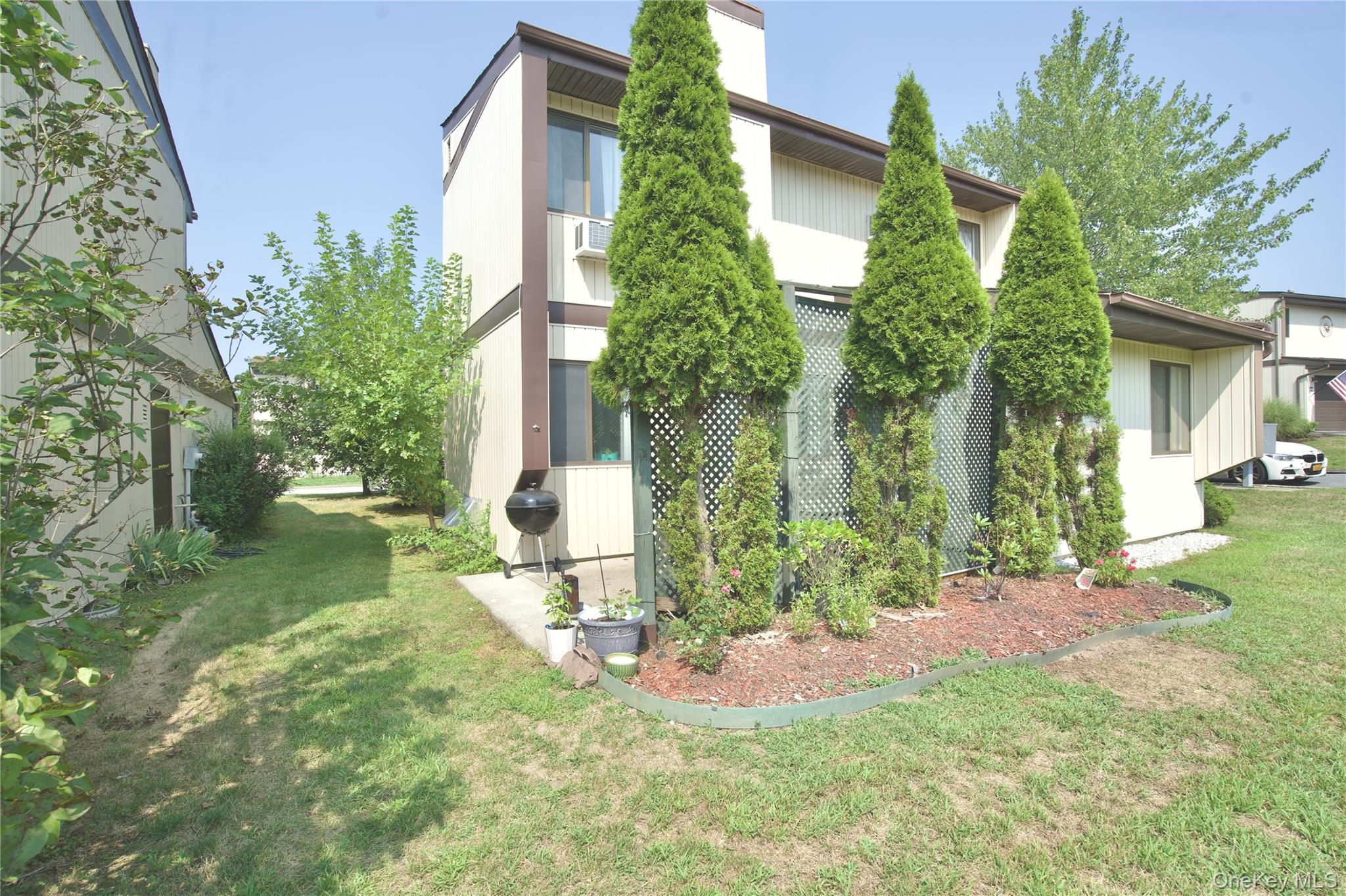 #13 photo, 1 Chancery Mews, Middletown , NY 10940