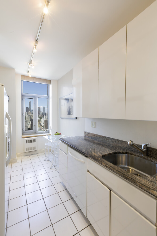 #7 photo, 188 E 64TH Street, Lenox Hill , NY 10065