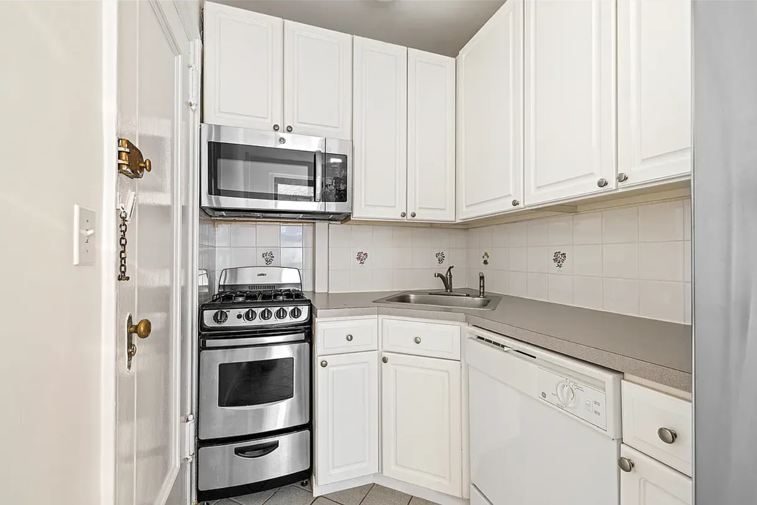 #7 photo, 41 W 72ND Street, マンハッタン Upper West Side , NY 10023