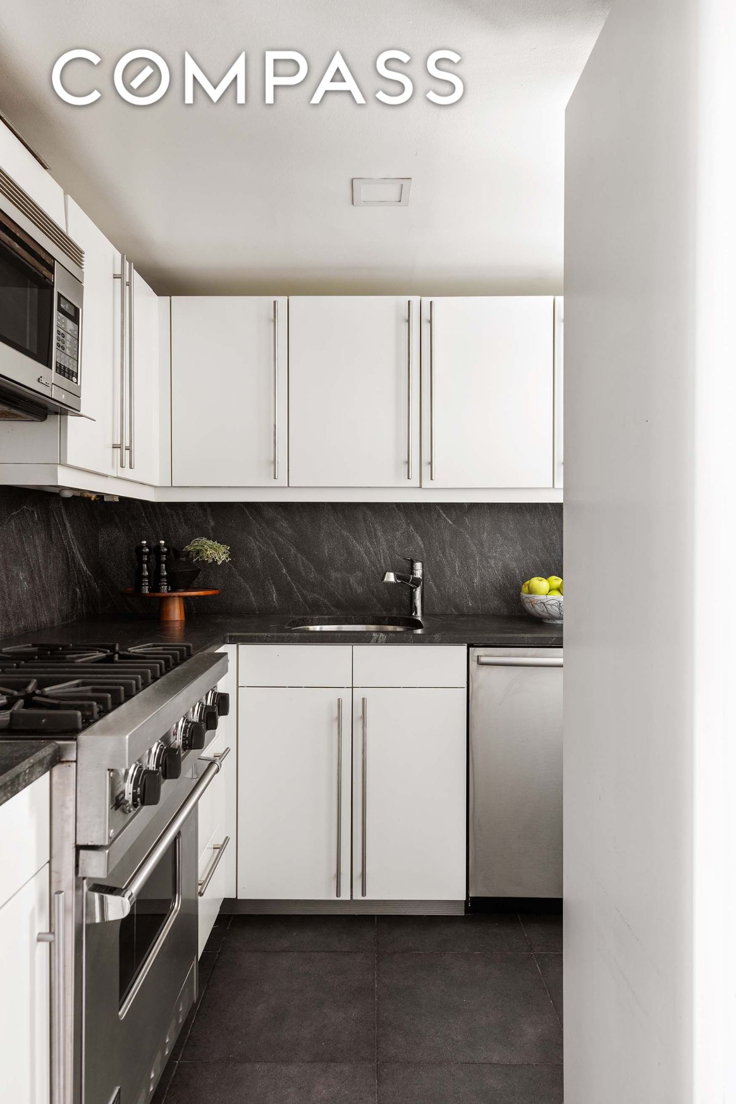 #8 photo, 305 2nd Avenue, マンハッタン Gramercy , NY 10003