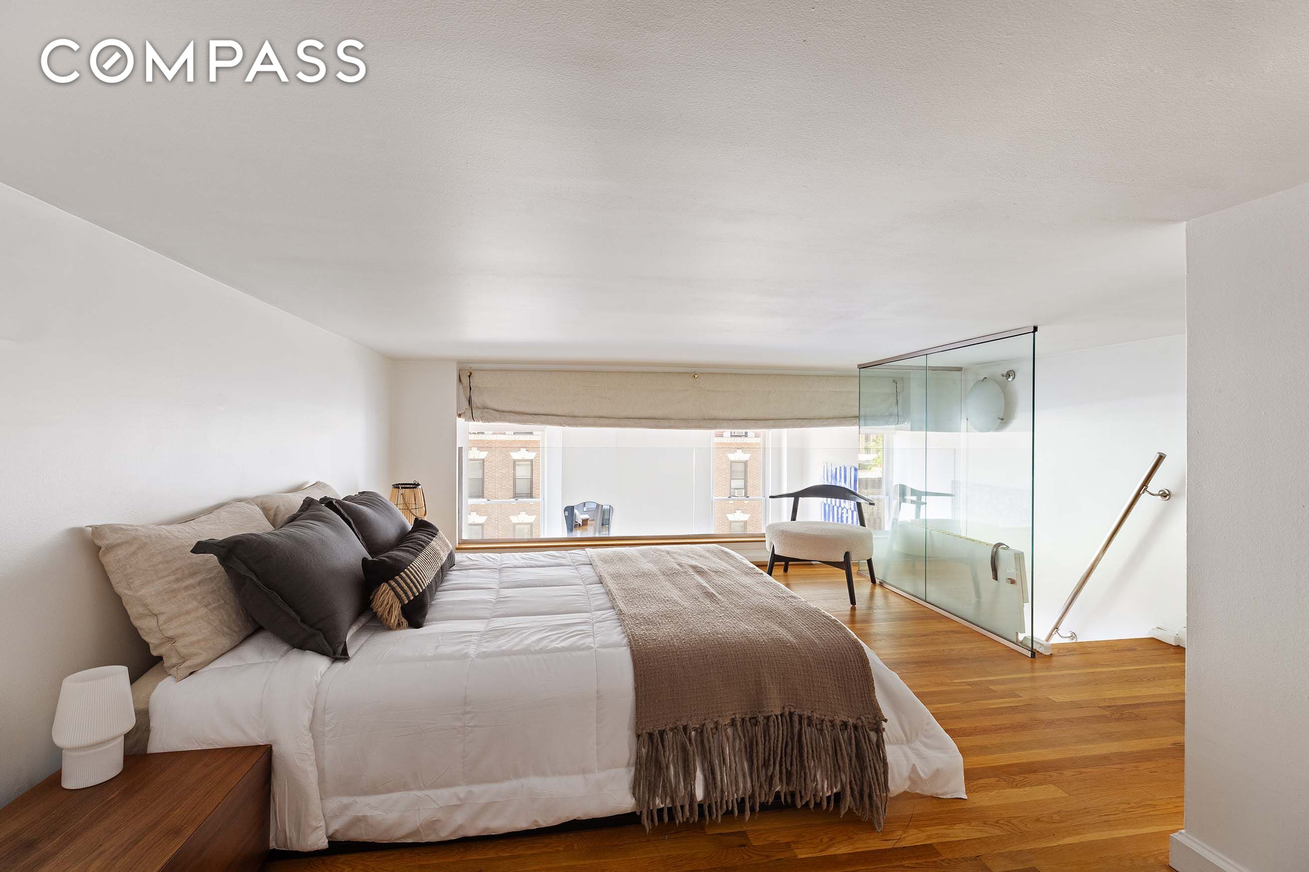 #9 photo, 305 2nd Avenue, マンハッタン Gramercy , NY 10003