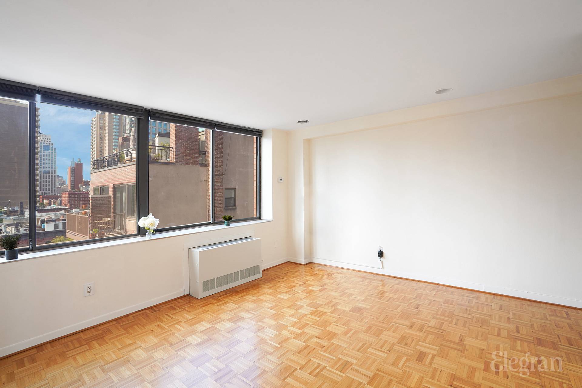 #10 photo, 300 E 90th Street, Upper East Side , NY 10128