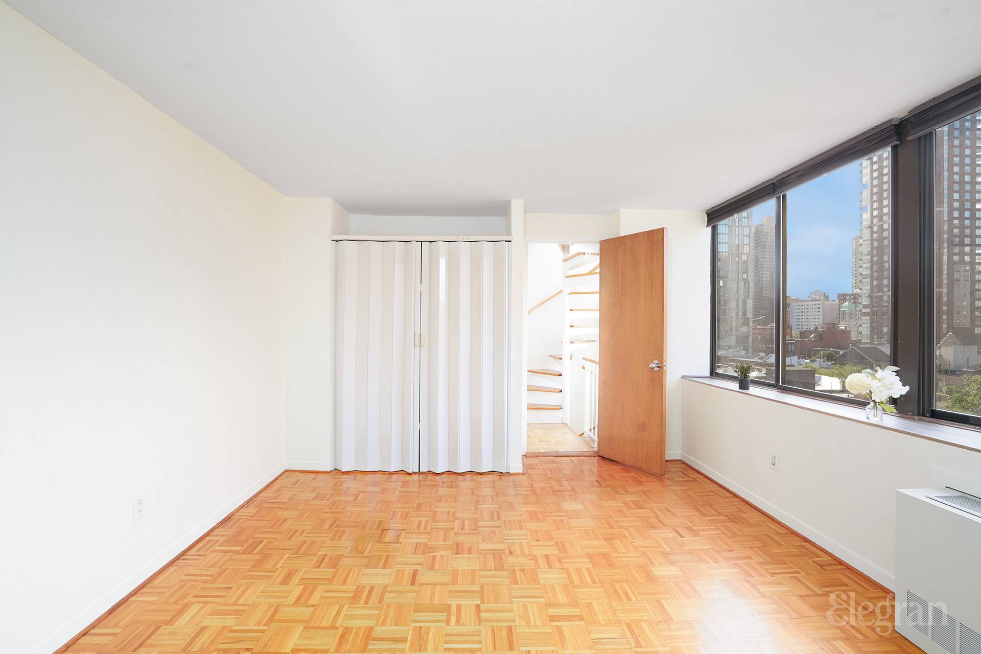 #11 photo, 300 E 90th Street, Upper East Side , NY 10128