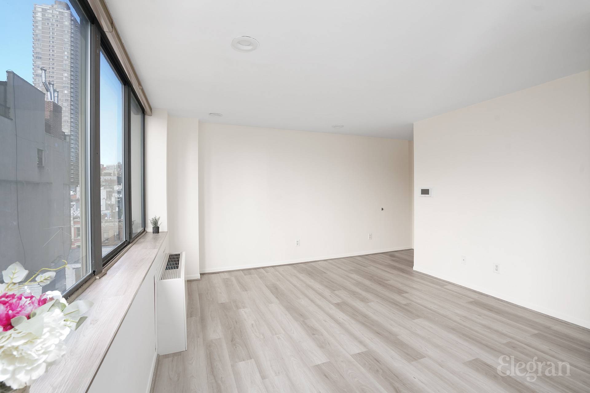 #3 photo, 300 E 90th Street, Upper East Side , NY 10128