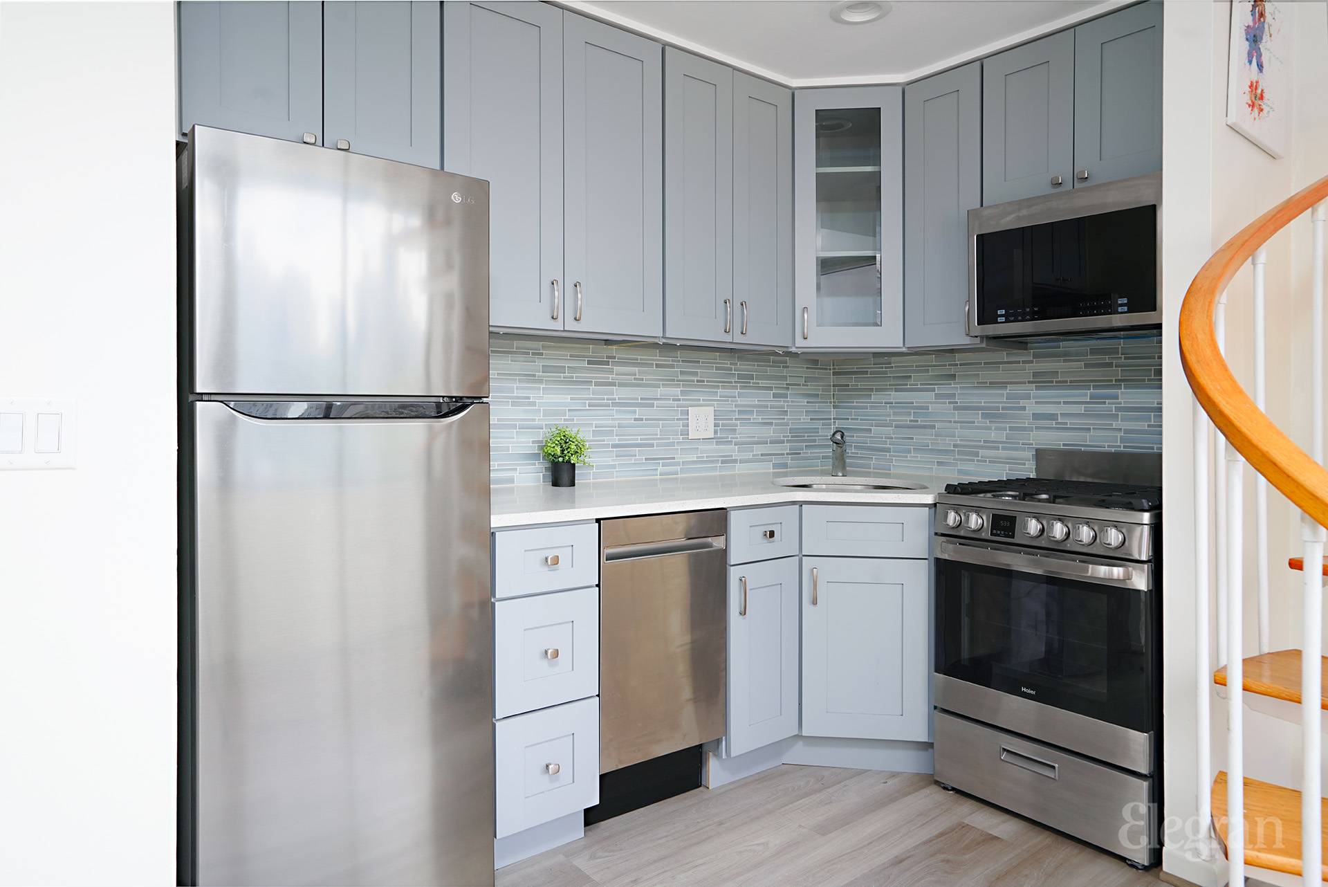 #5 photo, 300 E 90th Street, Upper East Side , NY 10128