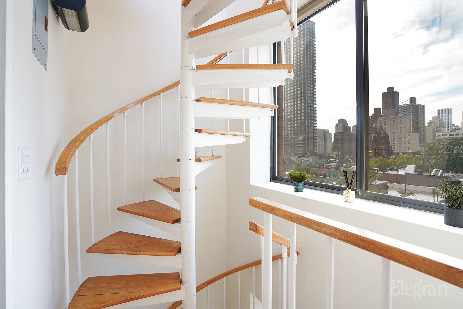 #7 photo, 300 E 90th Street, Upper East Side , NY 10128