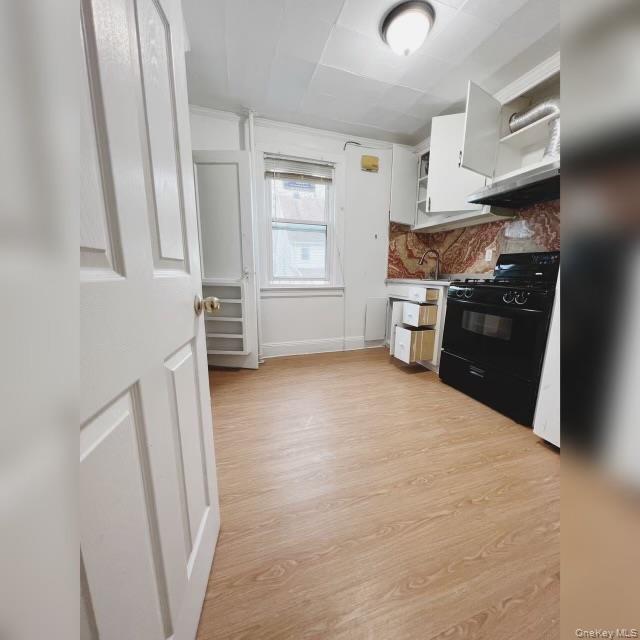 #2 photo, 8041 159th Street, Jamaica Hills , NY 11432