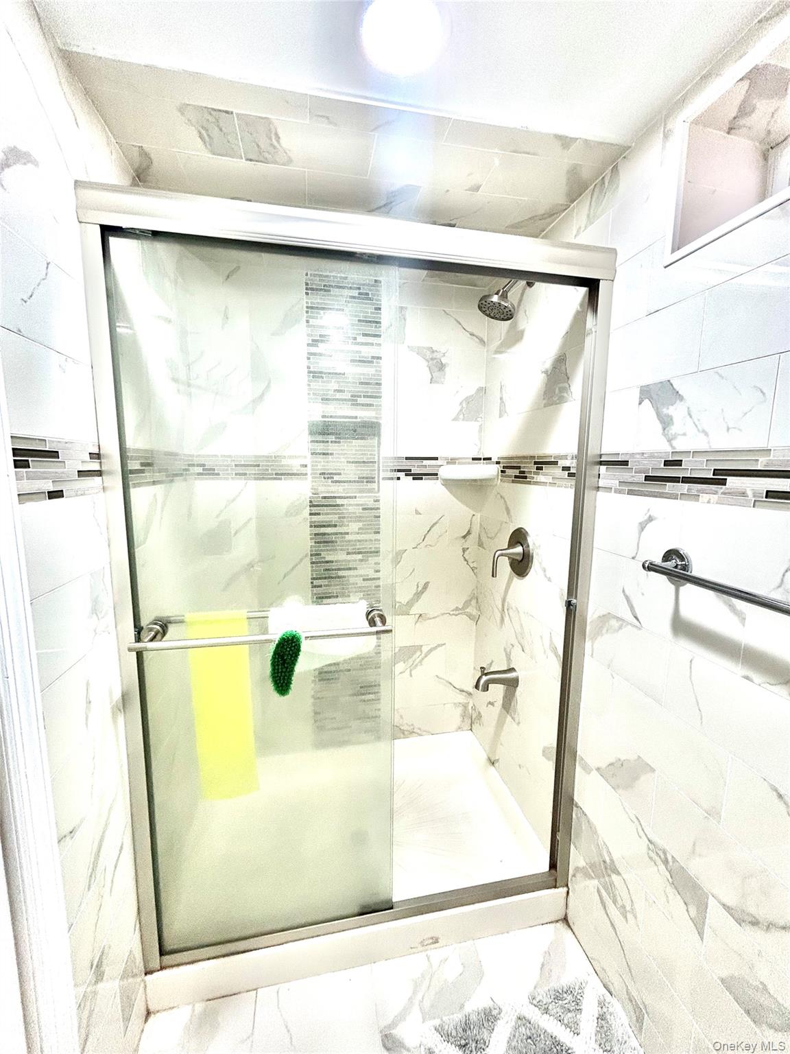 #19 photo, 745 S Oyster Bay Road, Bethpage , NY 11714