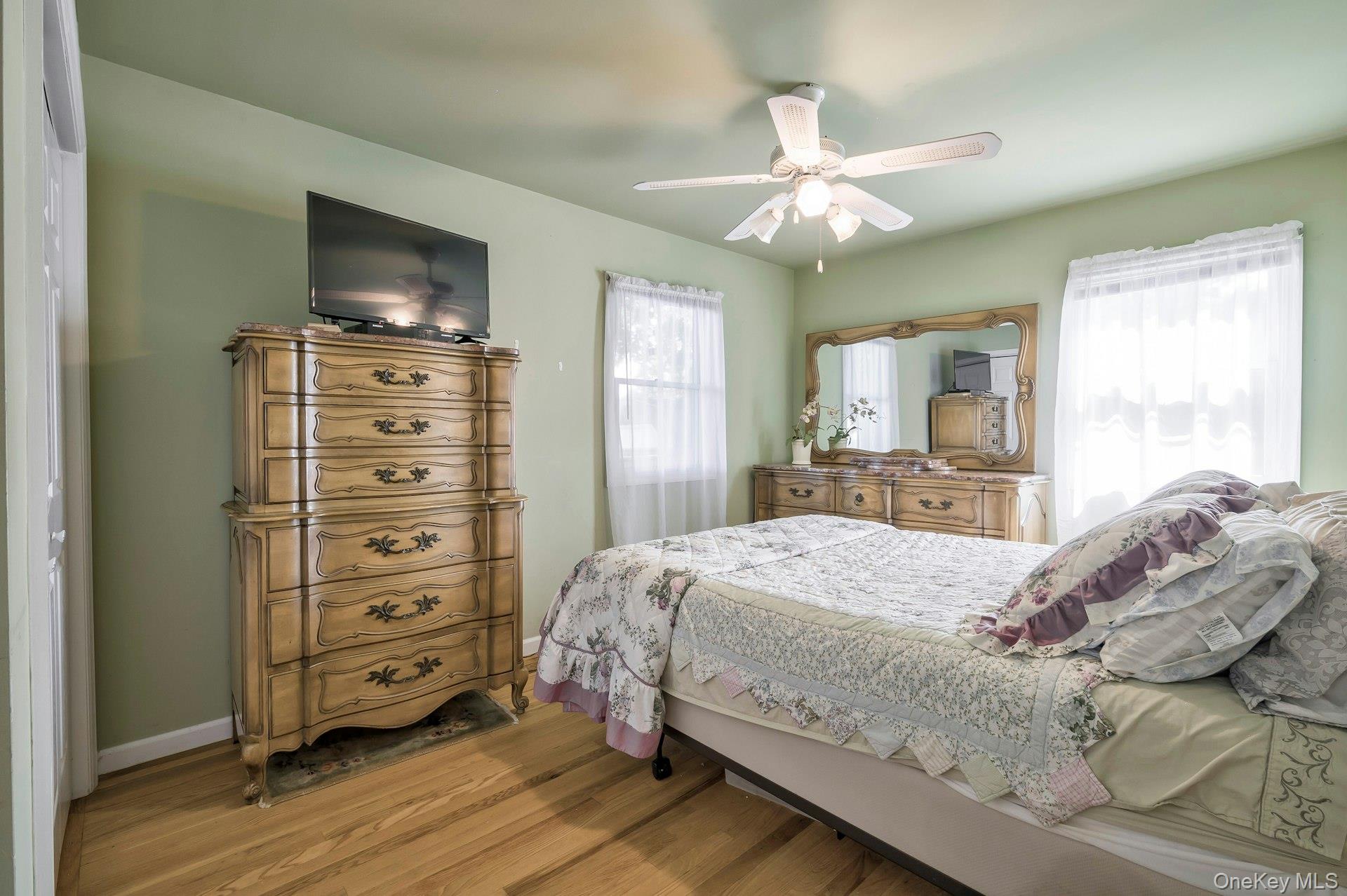 #16 photo, 4 E Hill Drive, Smithtown , NY 11787