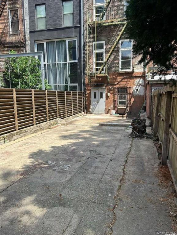 #10 photo, 344 E 116th Street, マンハッタン New York (Manhattan) , NY 10029