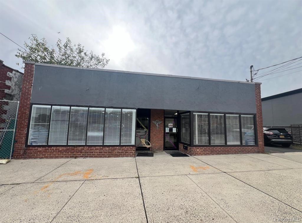 #1 photo, 1026-1026A Little East Neck Road, 东长岛 West Babylon , NY 11704