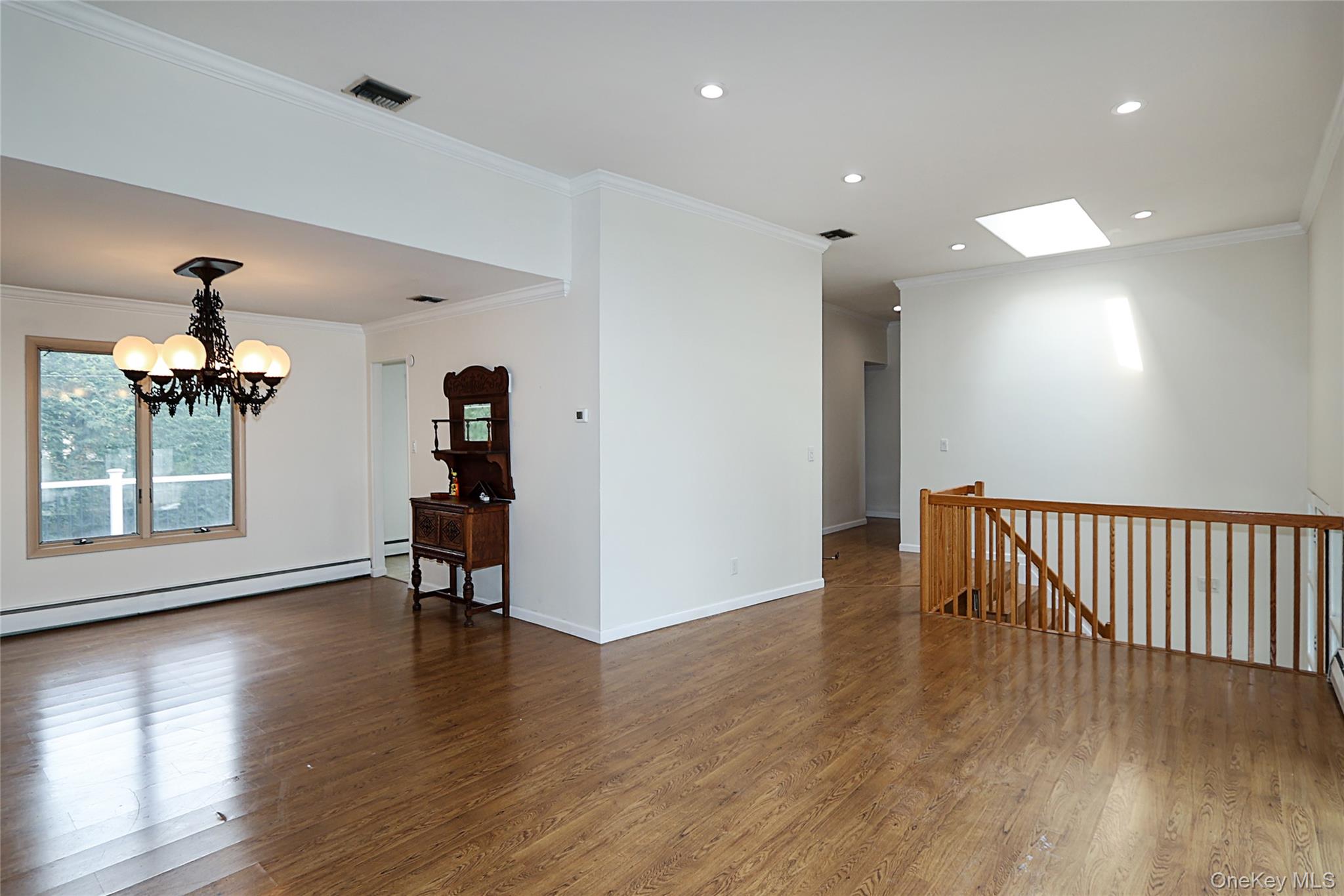 #13 photo, 14 Glenn Drive, Woodbury , NY 11797