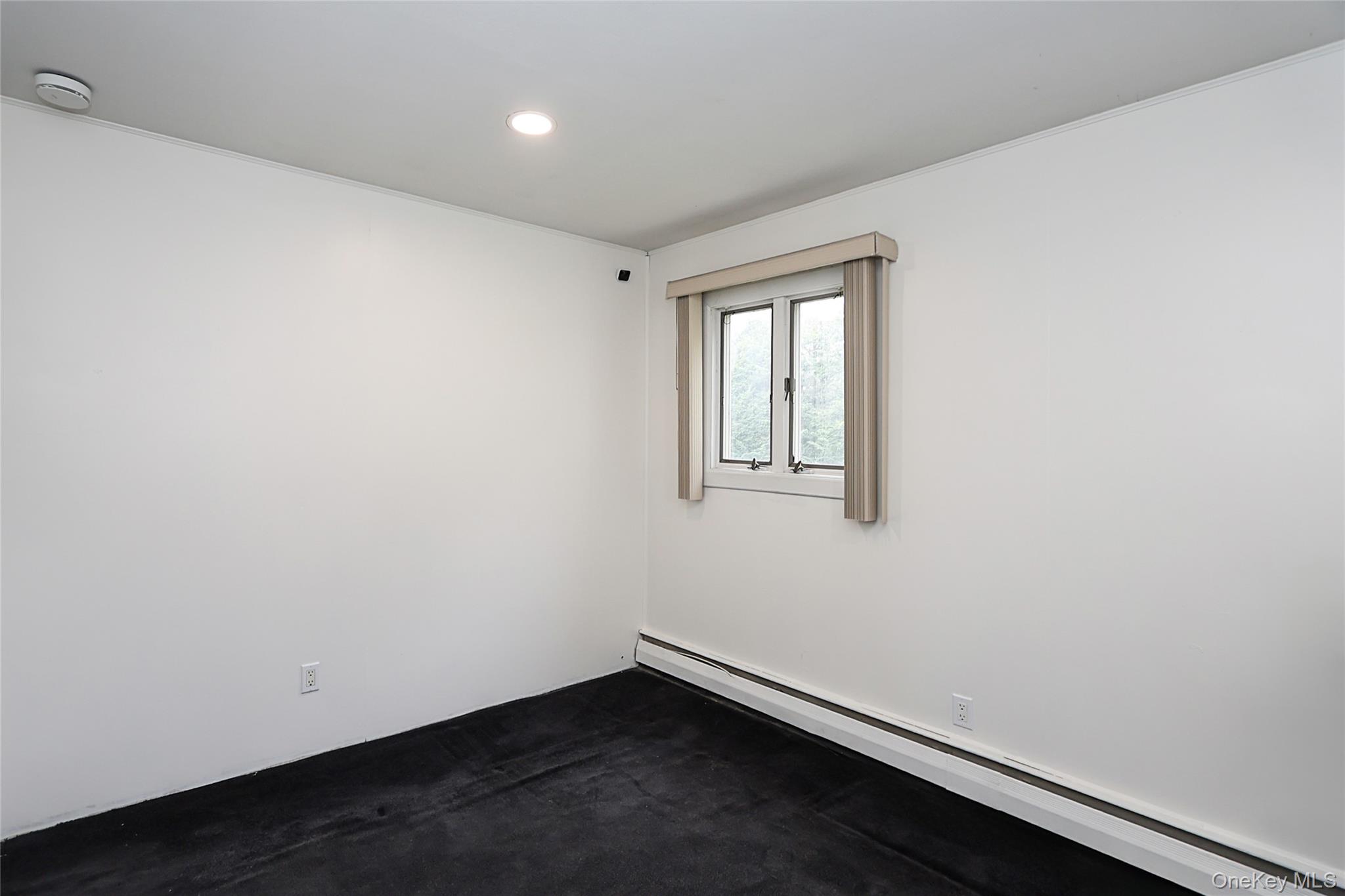 #20 photo, 14 Glenn Drive, Woodbury , NY 11797