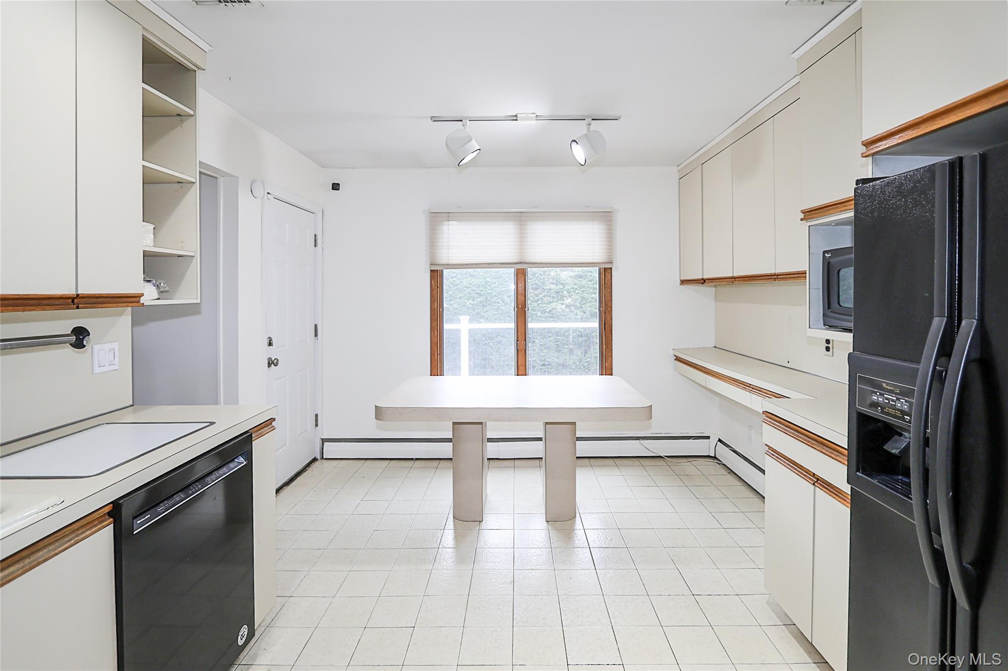 #3 photo, 14 Glenn Drive, Woodbury , NY 11797