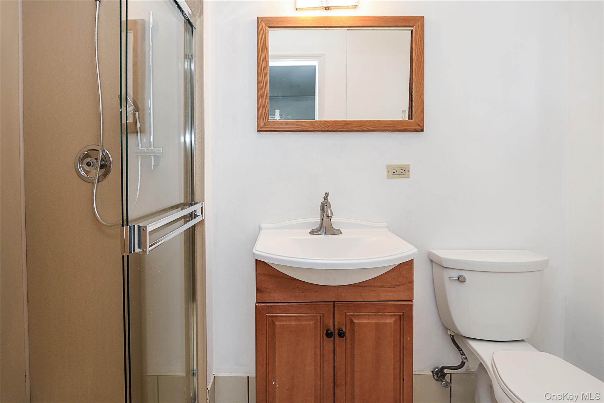 #6 photo, 14 Glenn Drive, Woodbury , NY 11797