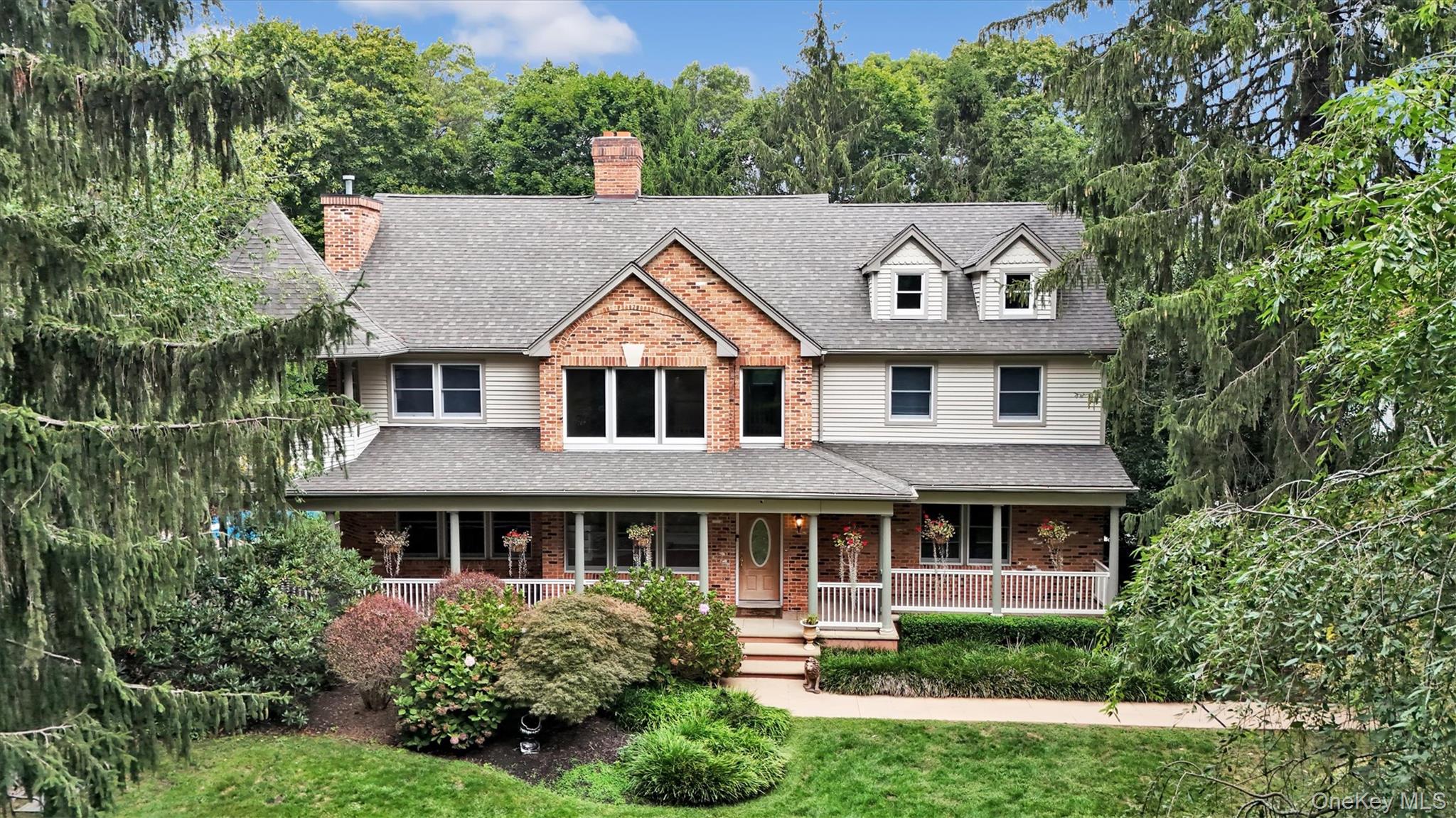 #1 photo, 811 Canal Road, Mount Sinai , NY 11766