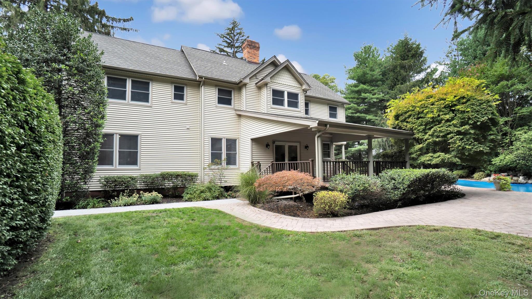 #12 photo, 811 Canal Road, Mount Sinai , NY 11766