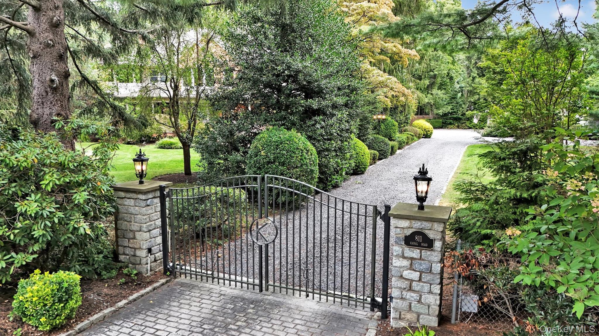 #3 photo, 811 Canal Road, Mount Sinai , NY 11766