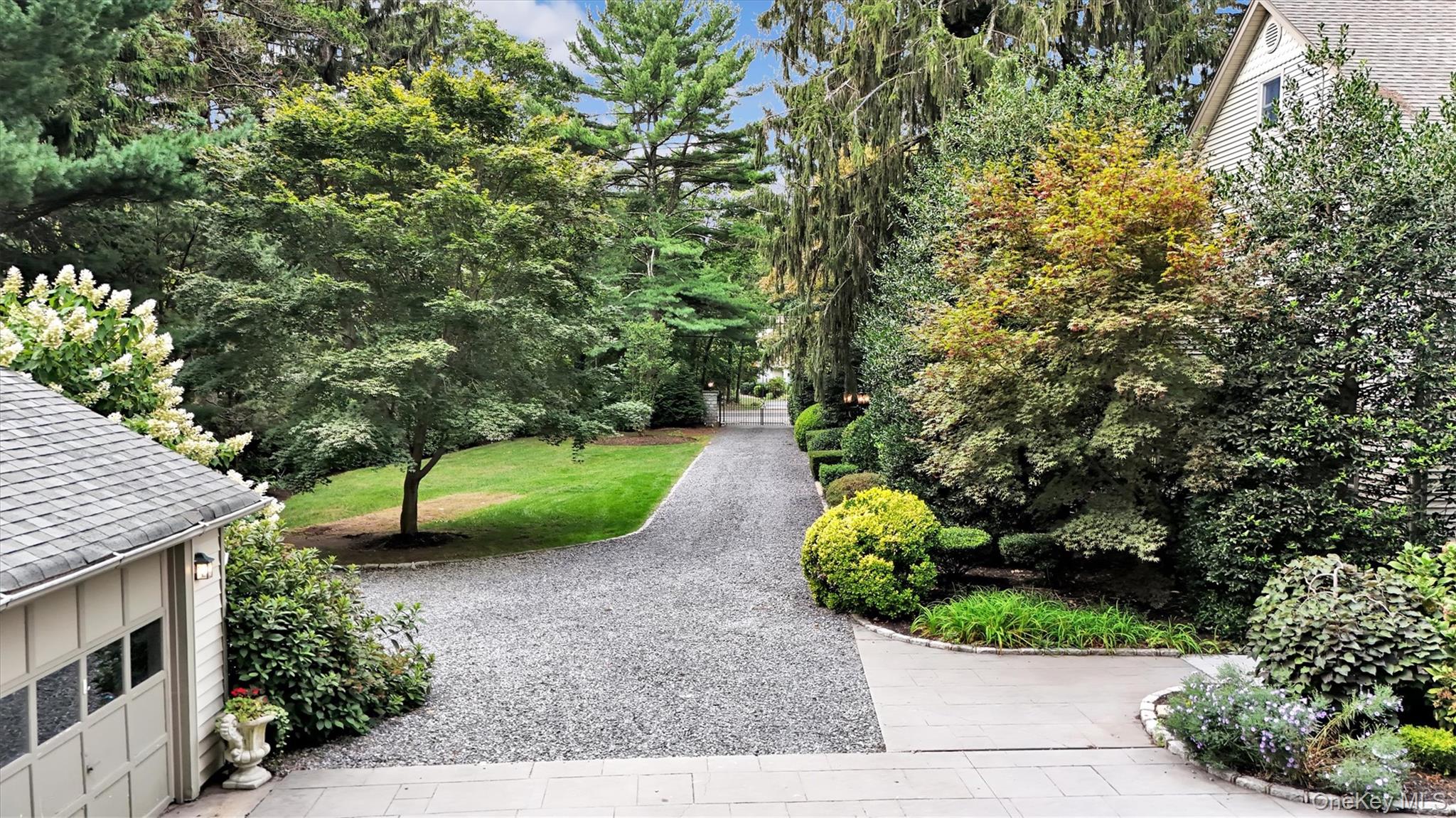 #4 photo, 811 Canal Road, Mount Sinai , NY 11766