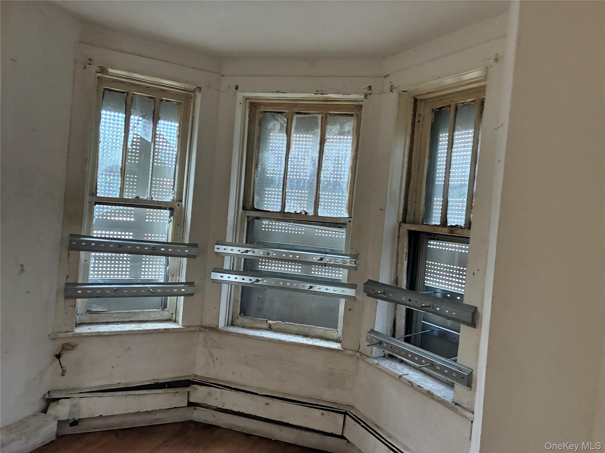 #5 photo, 180 Ann Street, Newburgh , NY 12550