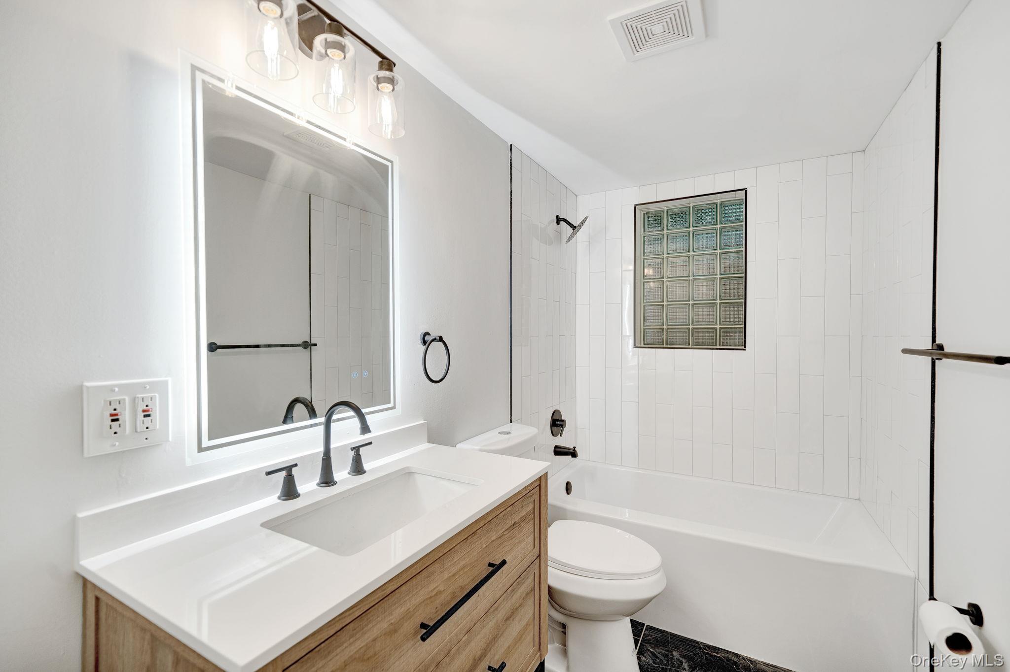 #19 photo, 644A Bread And Cheese Hollow Road, Northport , NY 11768