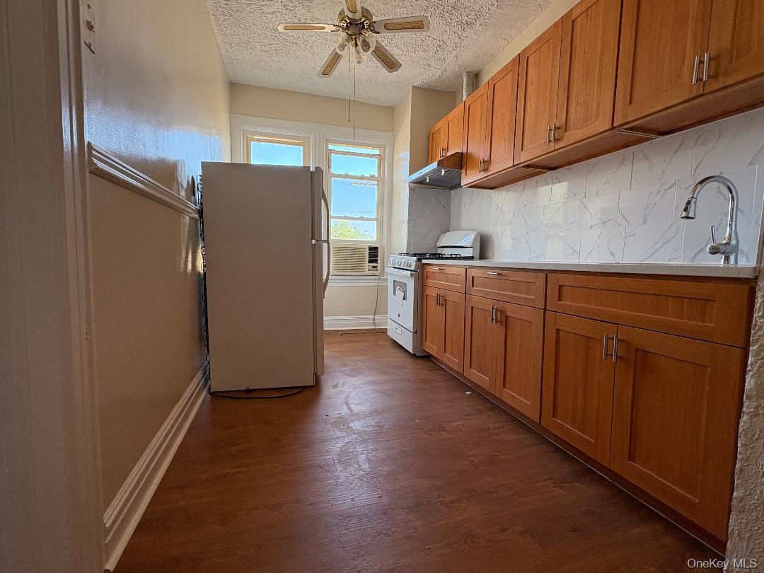 #7 photo, 2901 Paine Street, Bronx , NY 10461