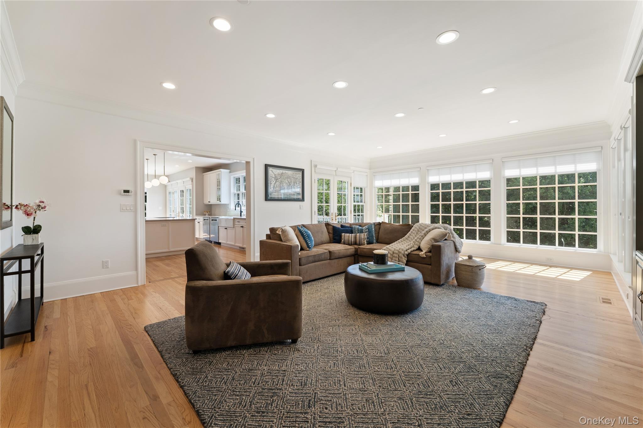 #7 photo, 2 Belmont Drive, Irvington , NY 10533