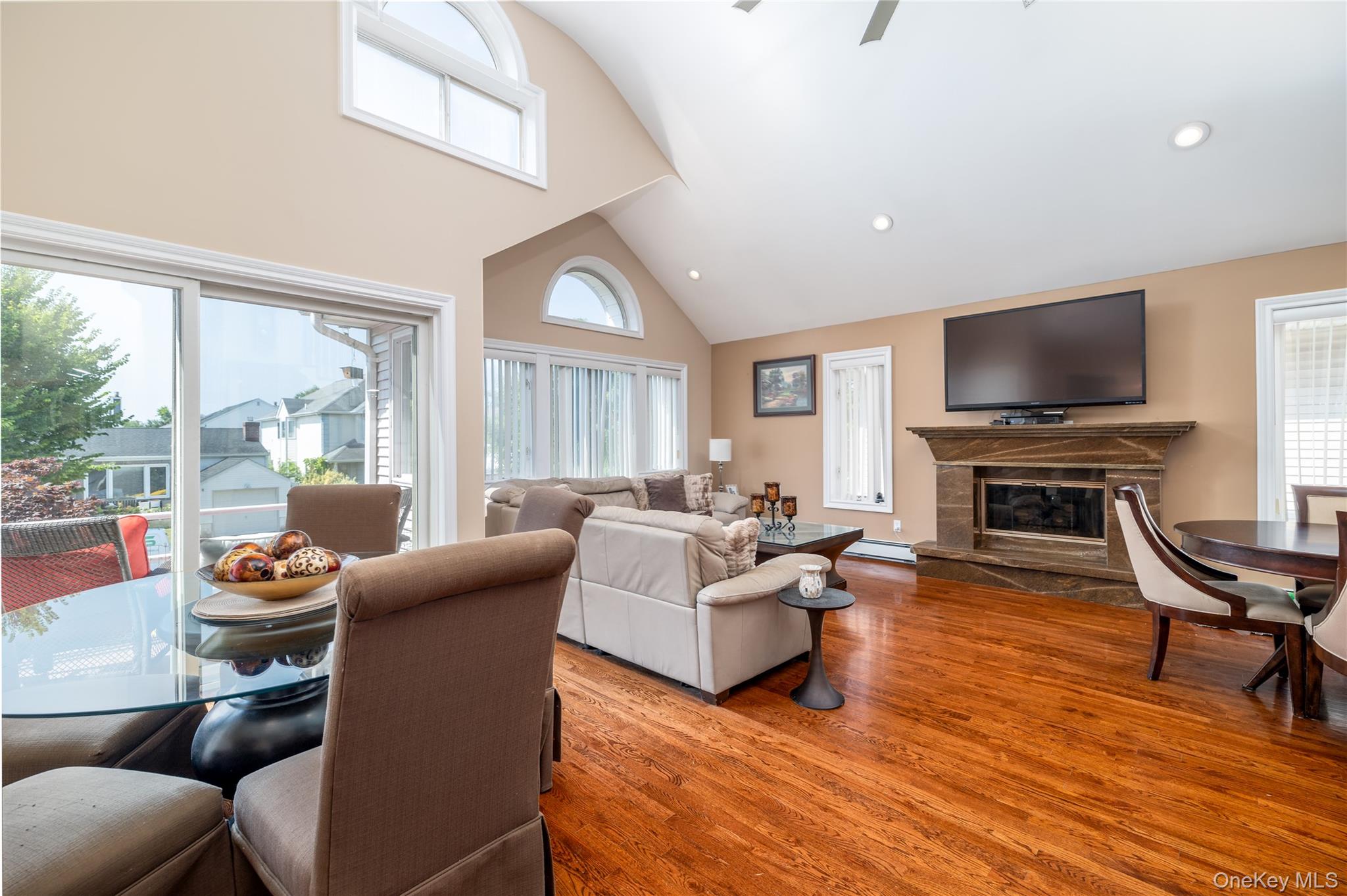 #4 photo, 459 E Pine Street, Long Beach , NY 11561