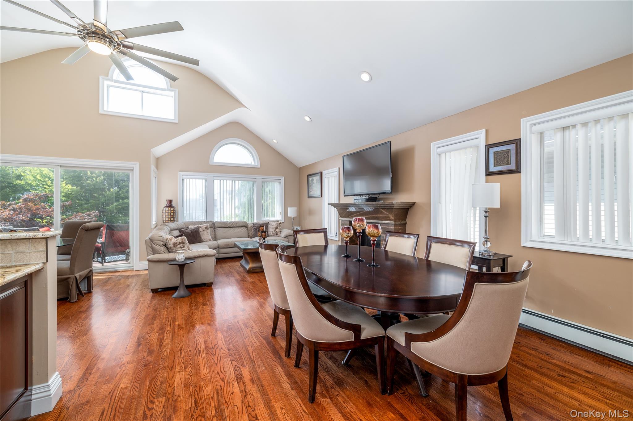 #5 photo, 459 E Pine Street, Long Beach , NY 11561