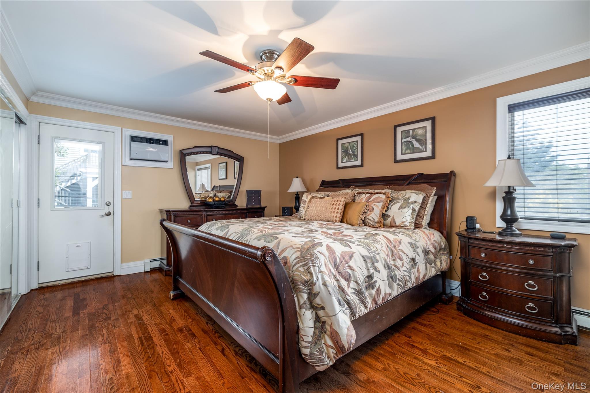 #9 photo, 459 E Pine Street, Long Beach , NY 11561