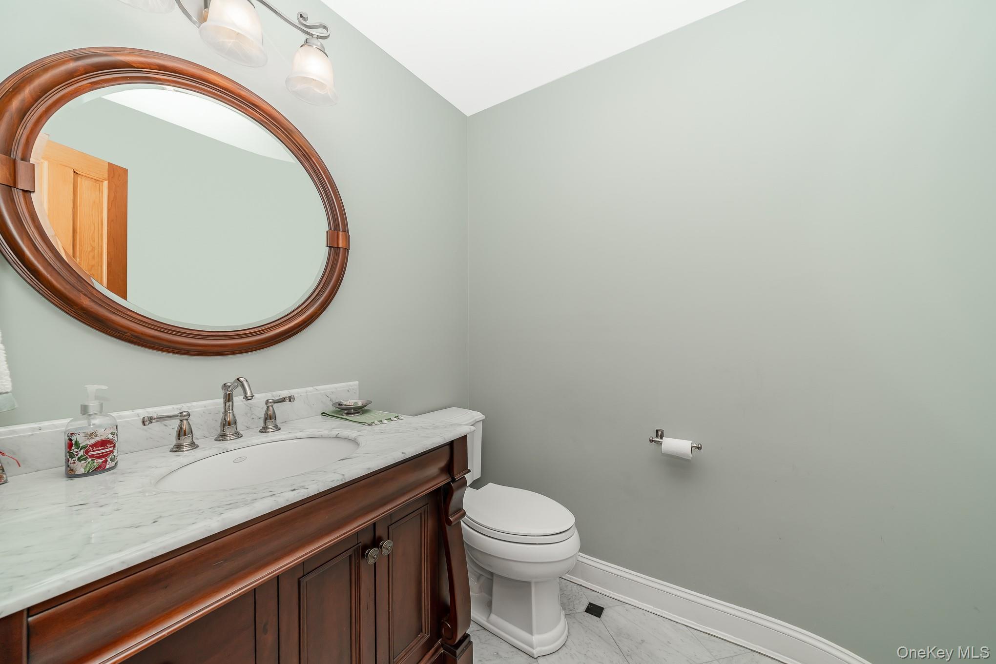 #15 photo, 43 Duck Lane, West Islip , NY 11795