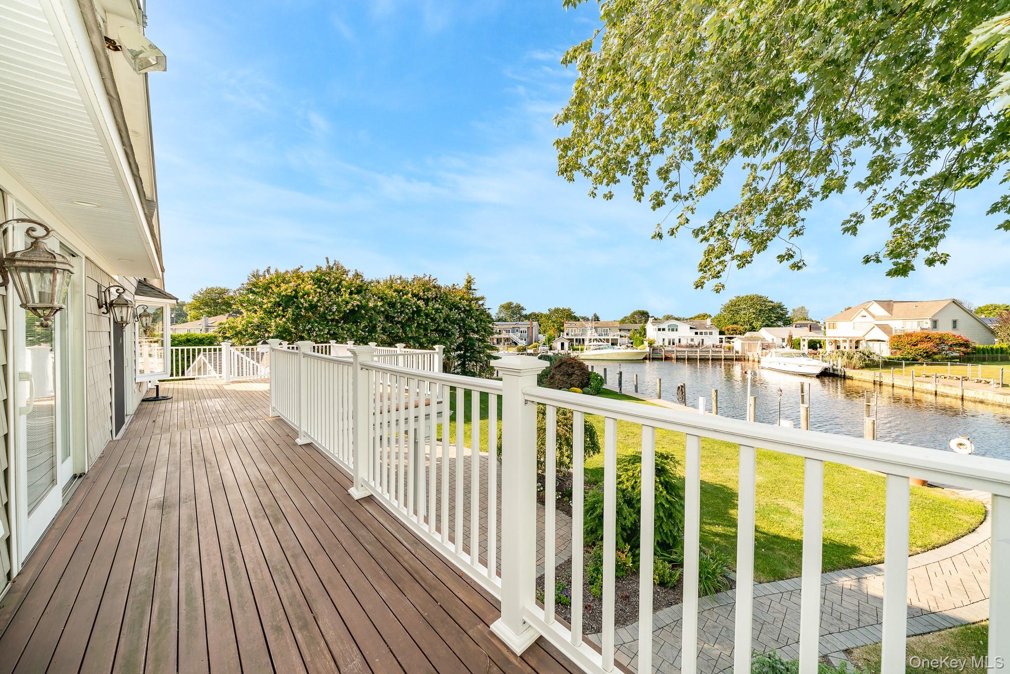 #19 photo, 43 Duck Lane, West Islip , NY 11795