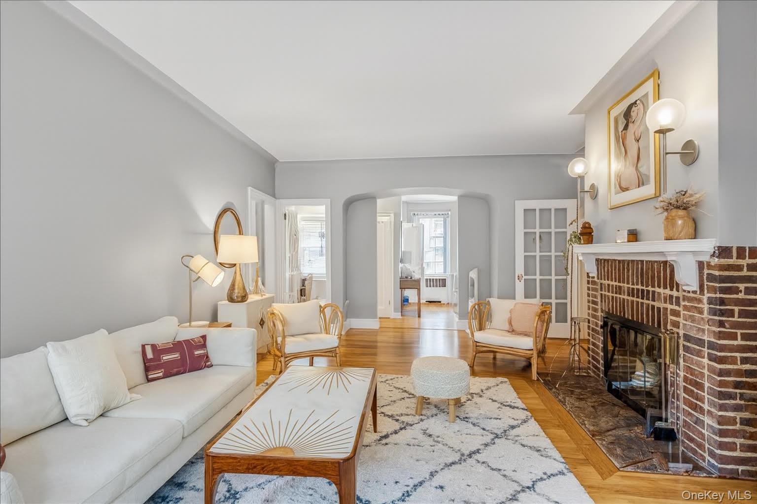 #5 photo, 38-30 Douglaston Parkway, クイーンズ区 Douglaston , NY 11363