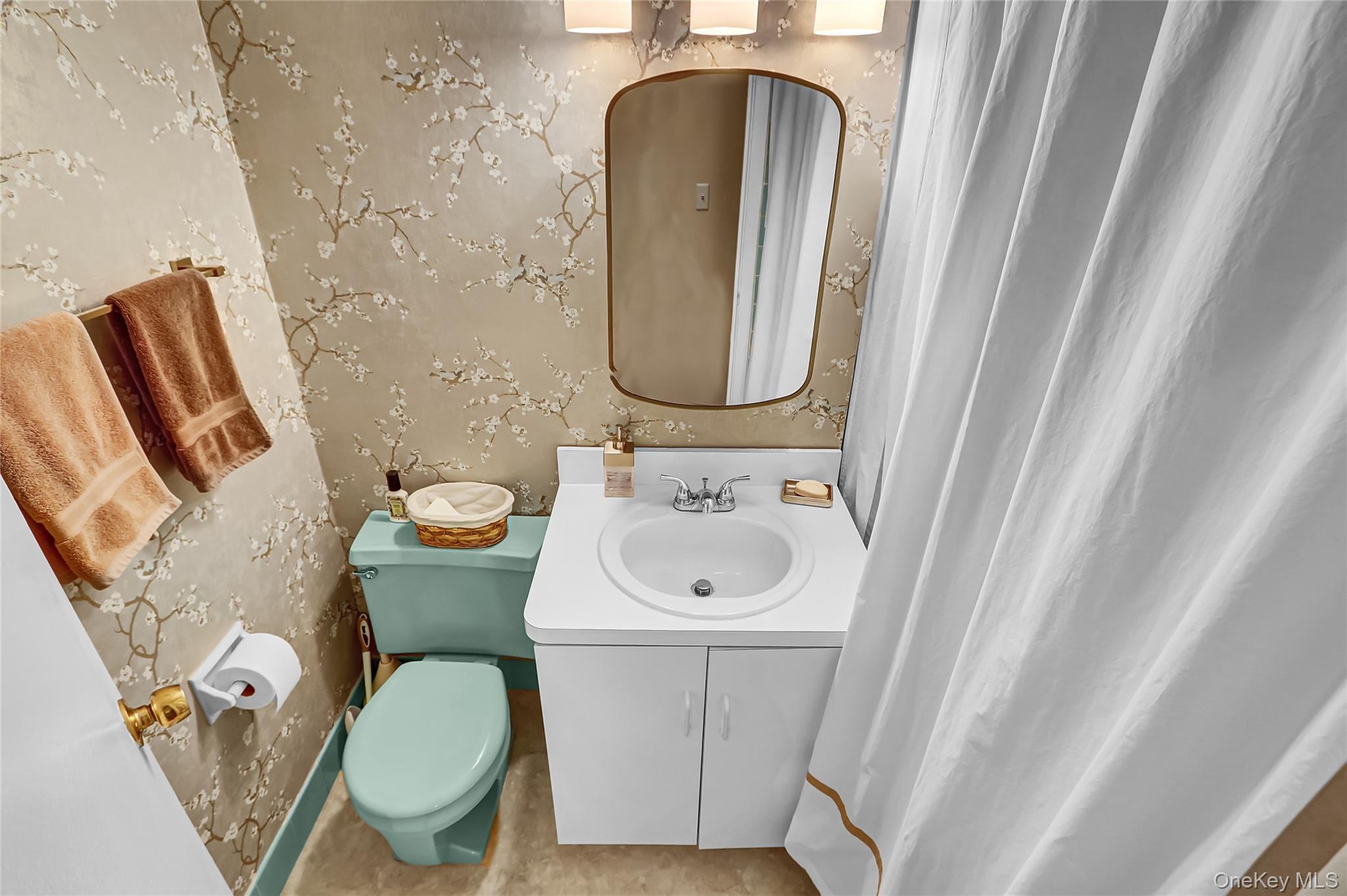 #20 photo, 30 Daley Place, Lynbrook , NY 11563