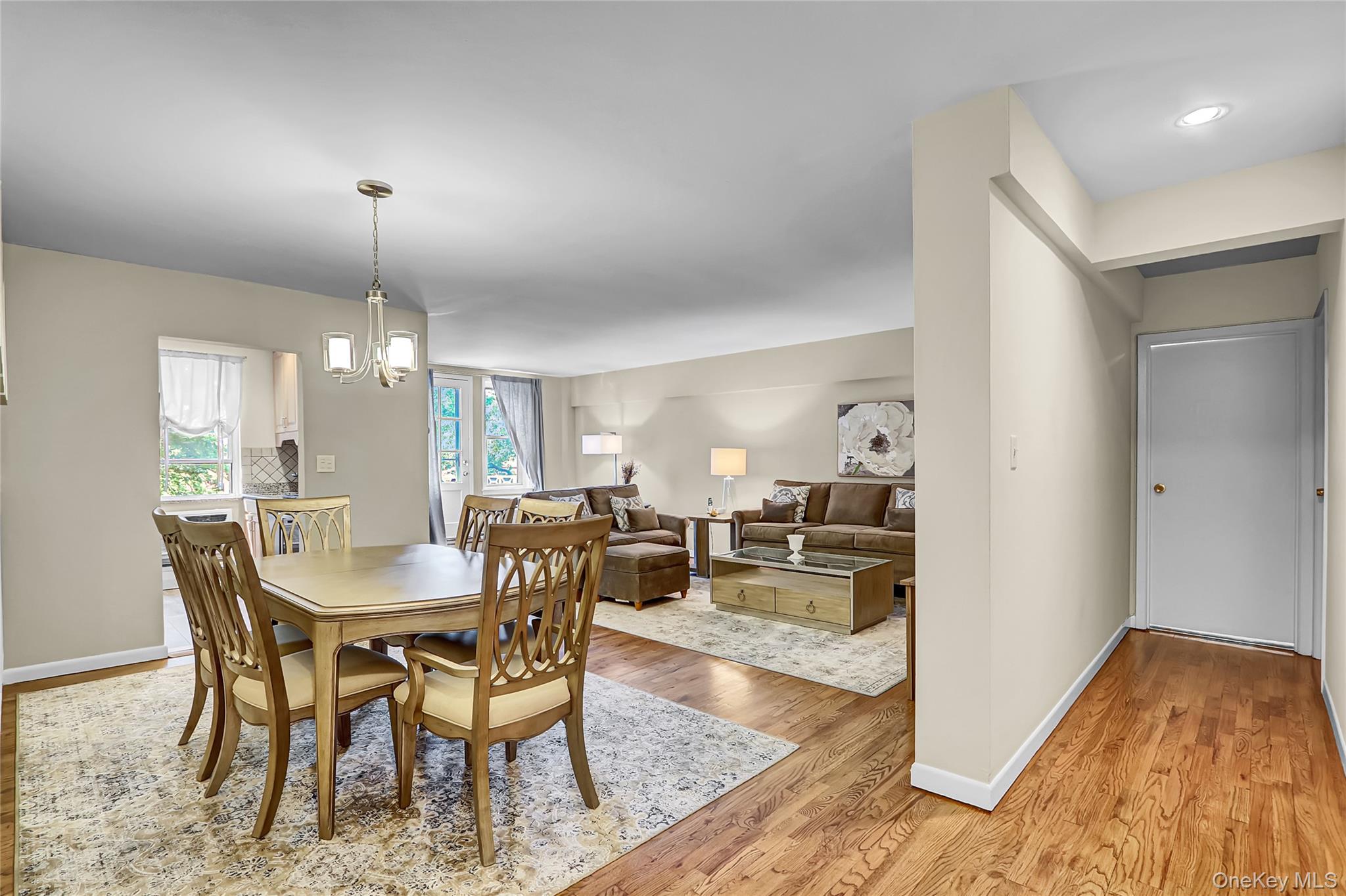 #8 photo, 30 Daley Place, Lynbrook , NY 11563