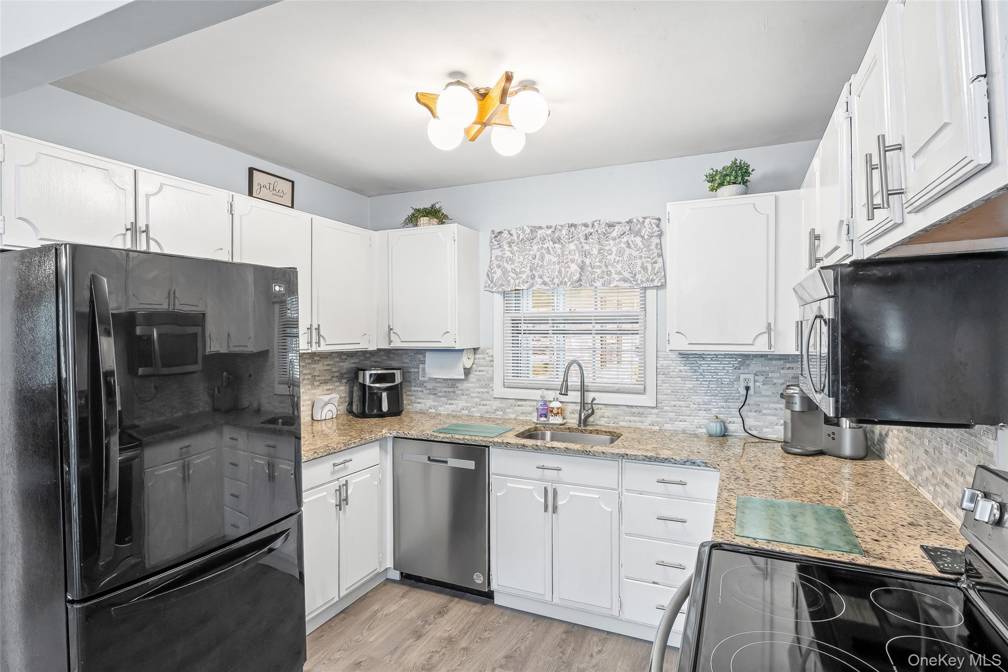 #17 photo, 10 Welbourn, Coram , NY 11727