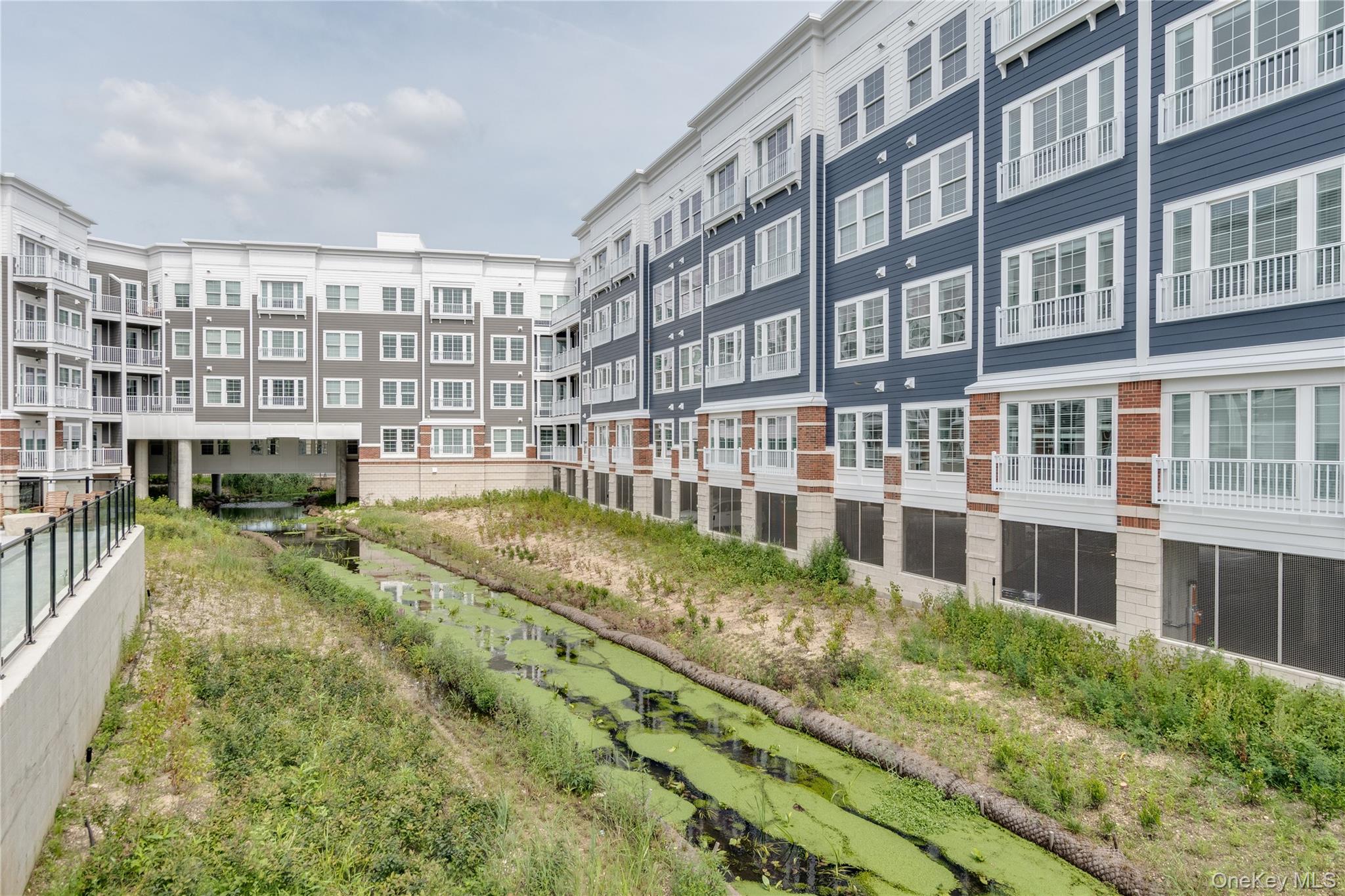 #6 photo, 75 E Hoffman Avenue, Lindenhurst , NY 11757