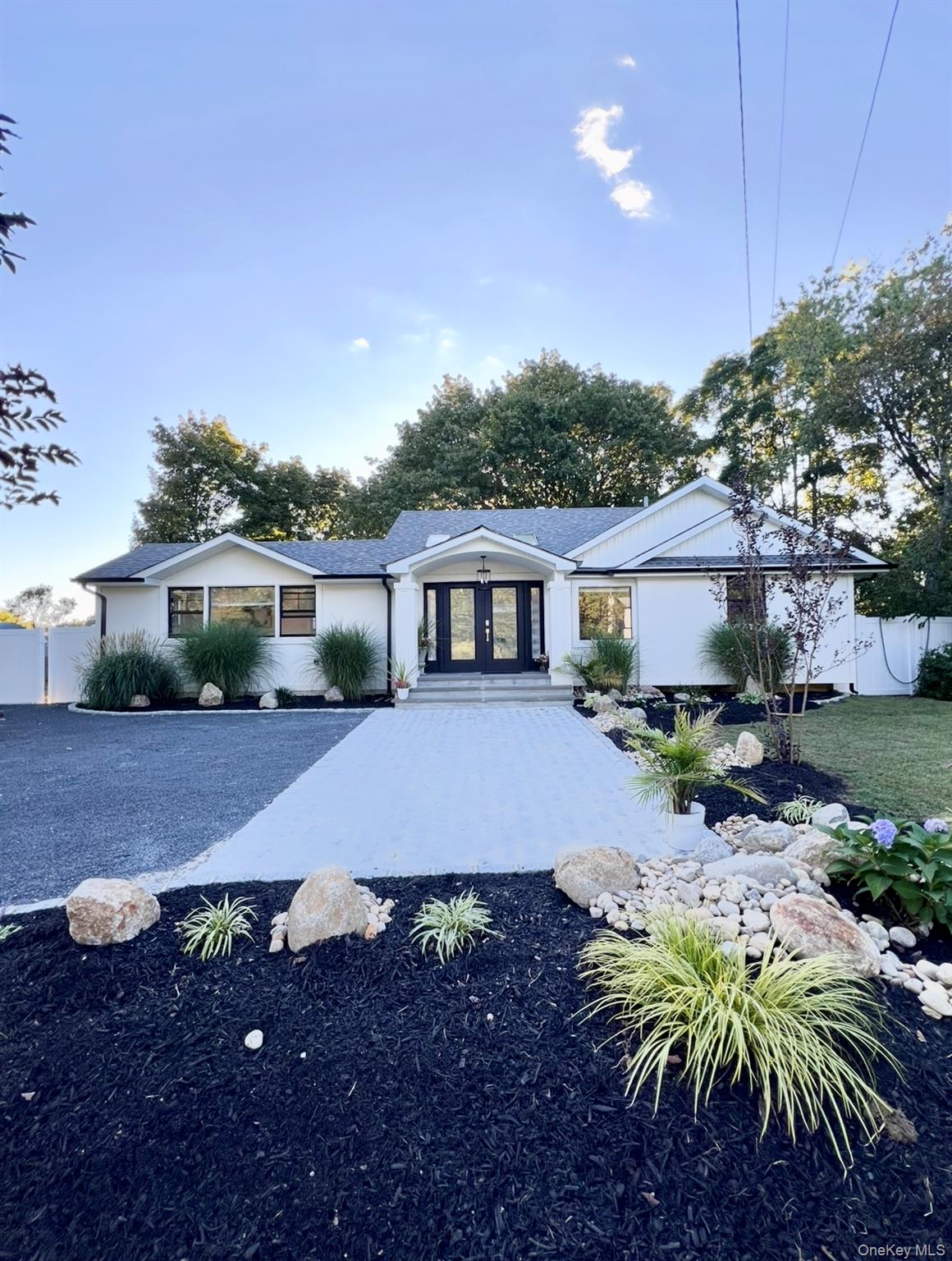 #1 photo, 566 Locust Avenue, Oakdale , NY 11769