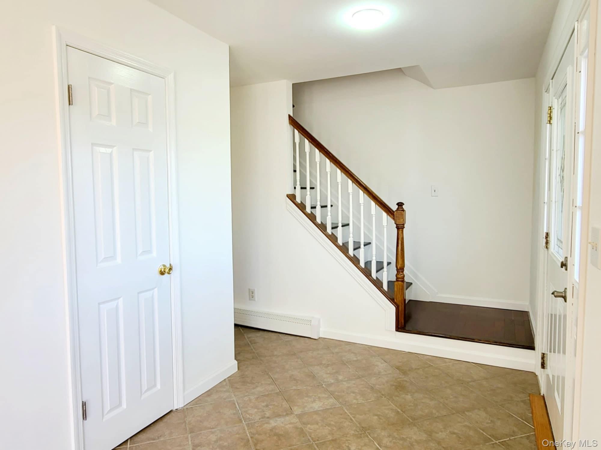 #10 photo, 89 Railroad Avenue, サフォーク郡 Center Moriches , NY 11934