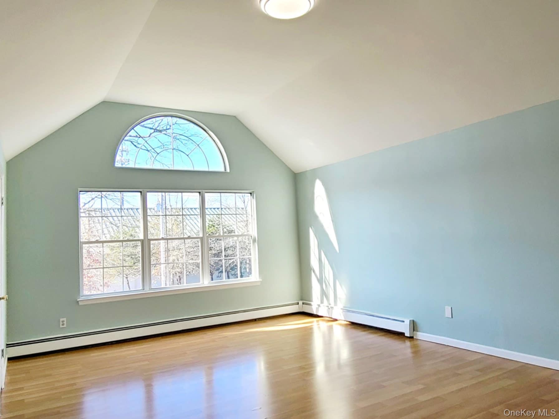 #19 photo, 89 Railroad Avenue, サフォーク郡 Center Moriches , NY 11934