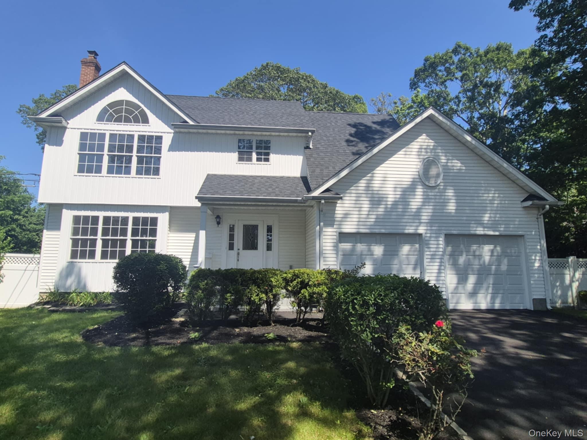 #2 photo, 89 Railroad Avenue, サフォーク郡 Center Moriches , NY 11934