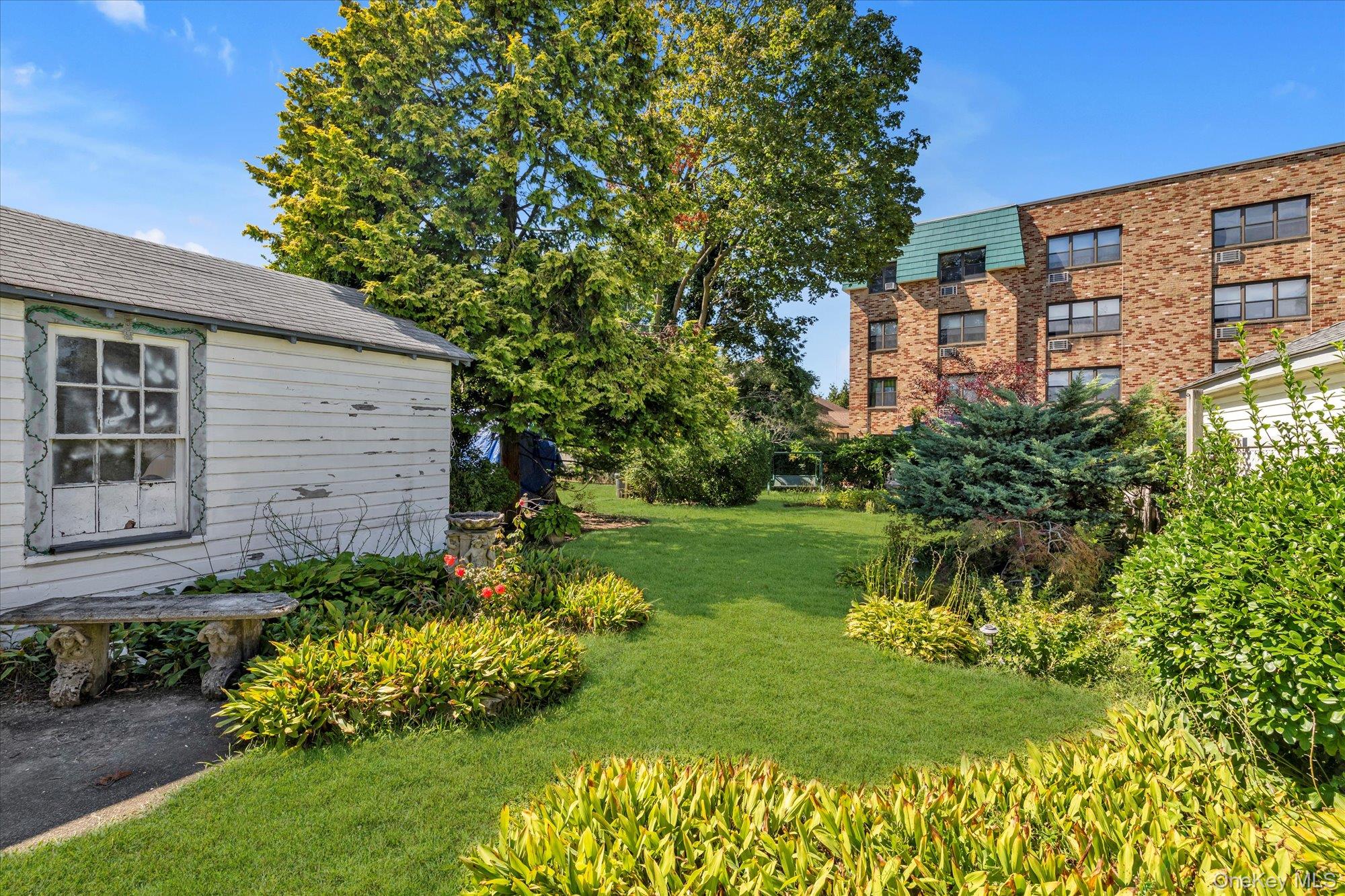 #17 photo, 21 Carter Court, Lynbrook , NY 11563