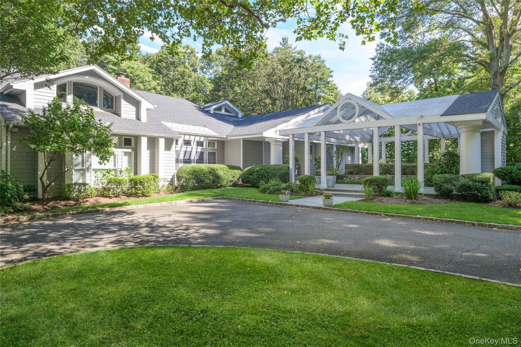 #1 photo, 48 Morgan Drive, Old Westbury , NY 11568