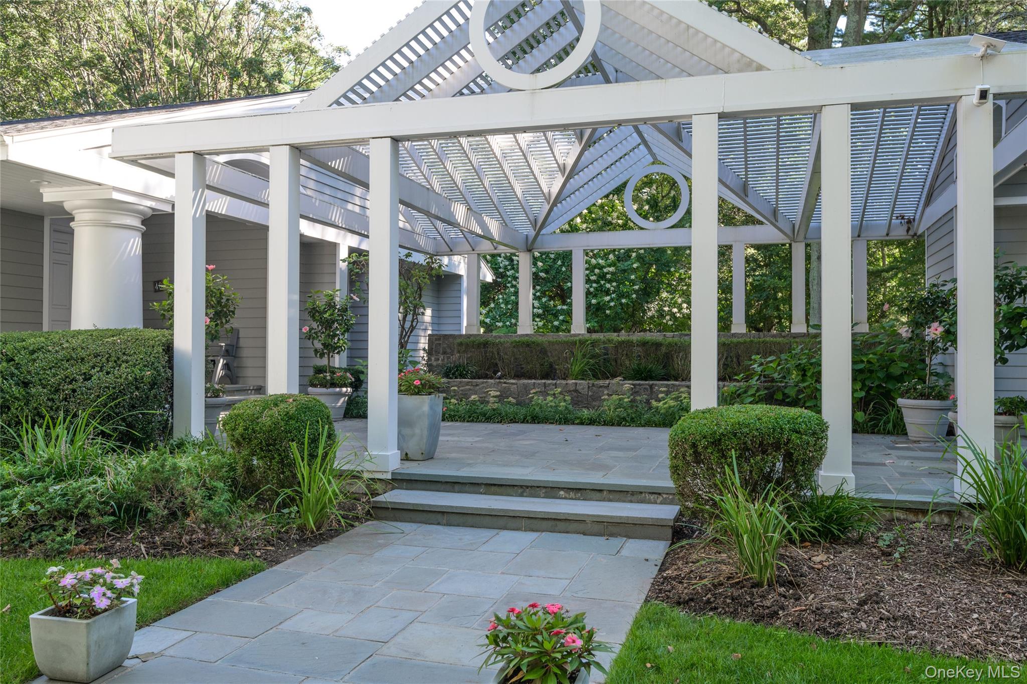 #3 photo, 48 Morgan Drive, Old Westbury , NY 11568